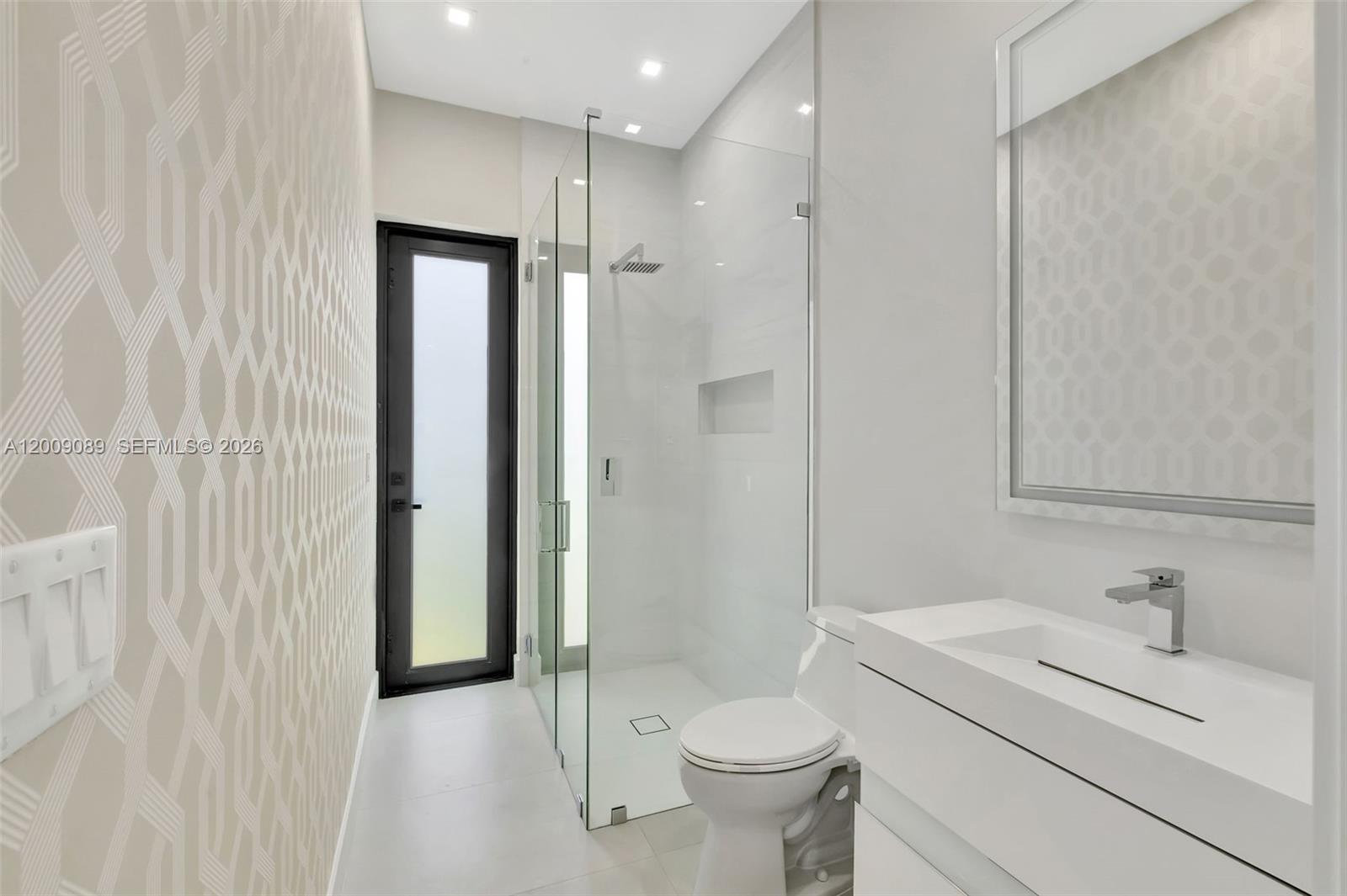 SKYVIEW HOMES CONDO - Residential