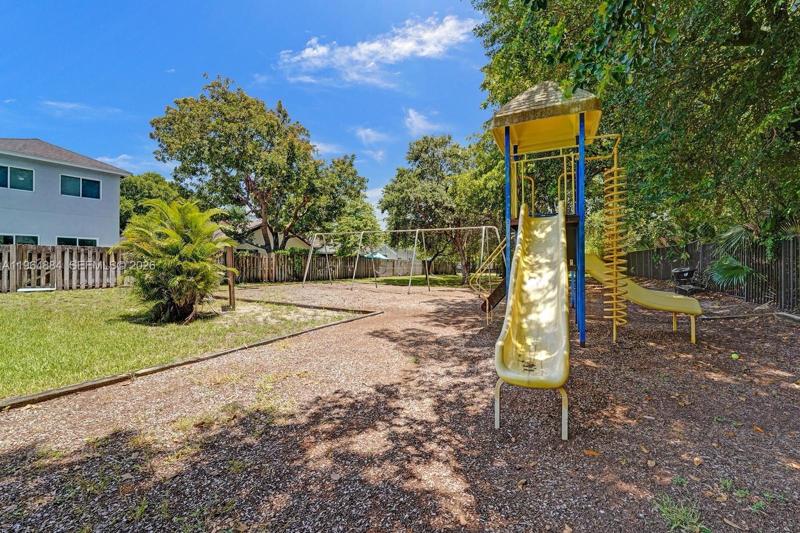 CAPTIVA - Residential