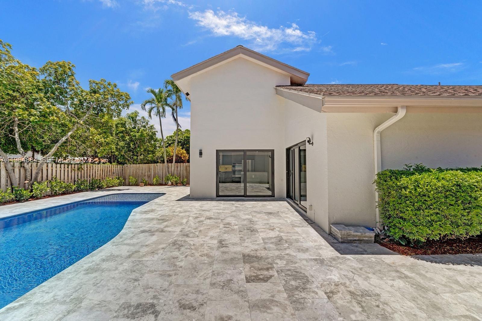 CAPTIVA - Residential