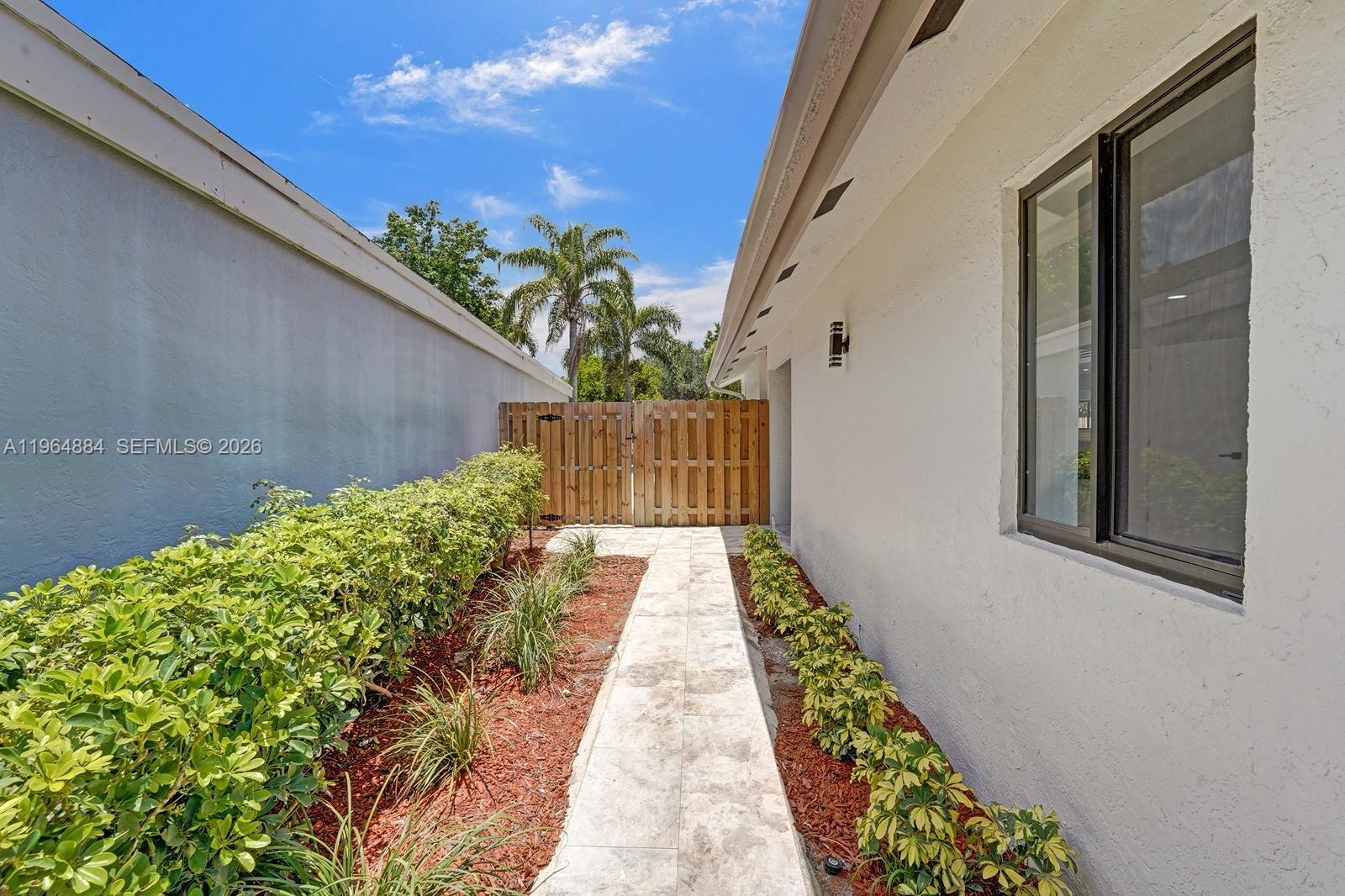 CAPTIVA - Residential