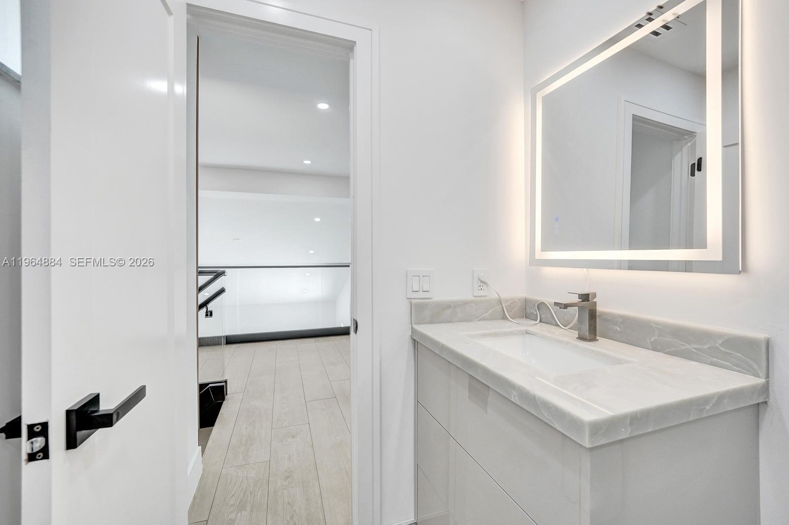 CAPTIVA - Residential