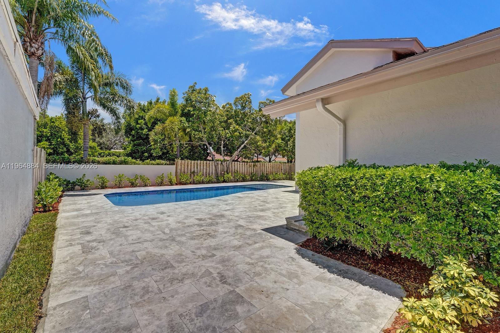 CAPTIVA - Residential