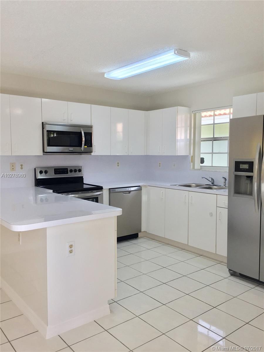 Ivis At Loyola - Residential Lease