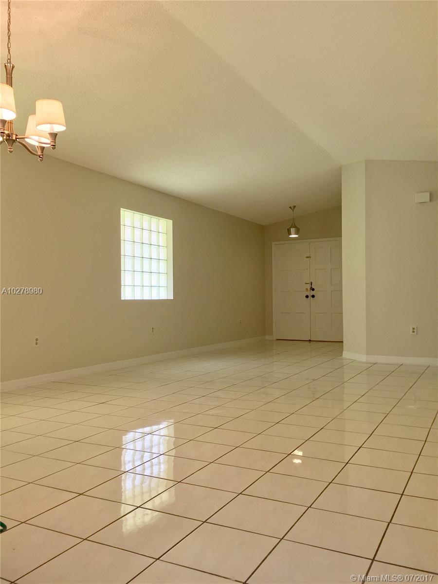 Ivis At Loyola - Residential Lease