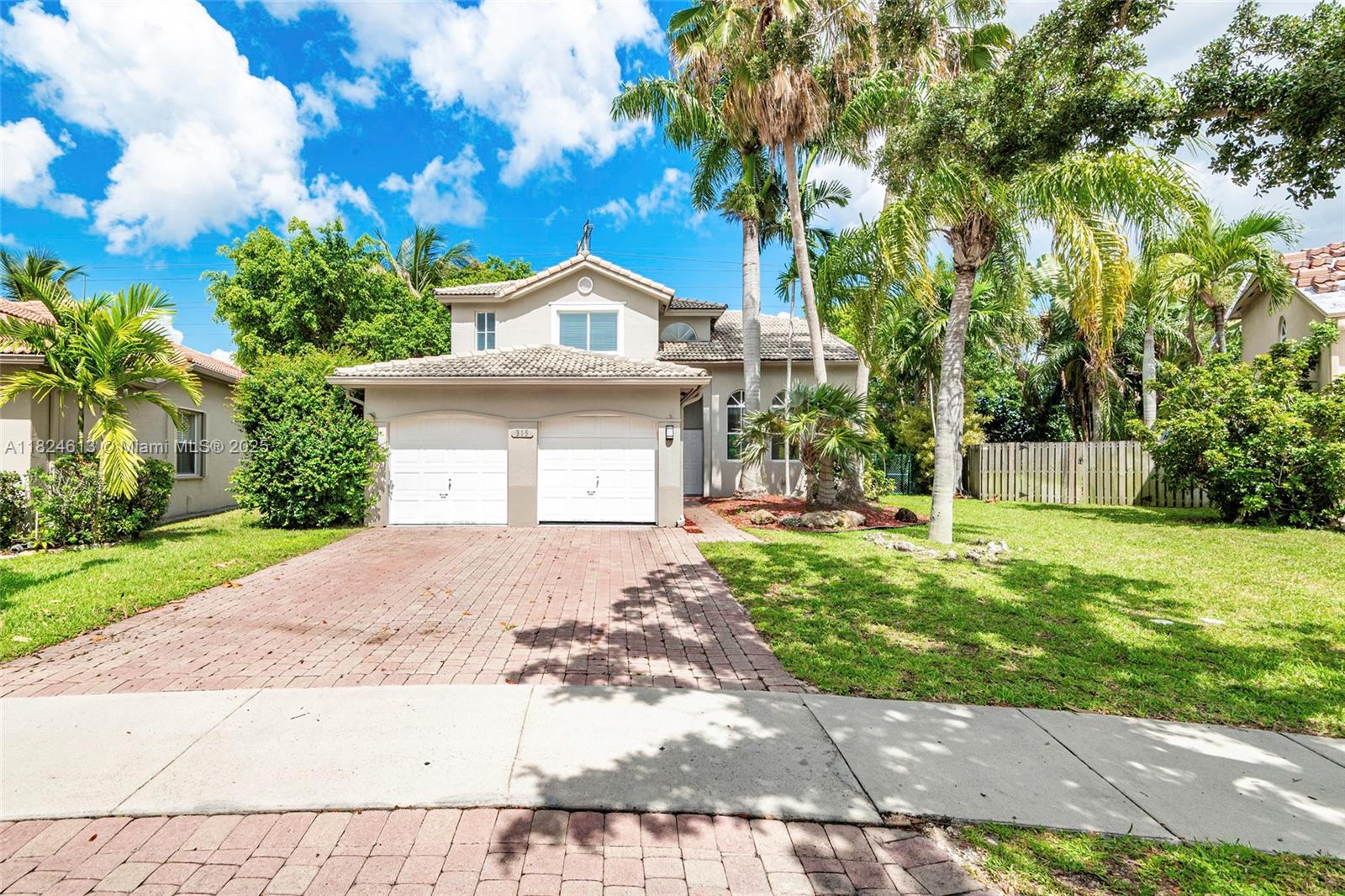 315 W Cypress Cove Cir