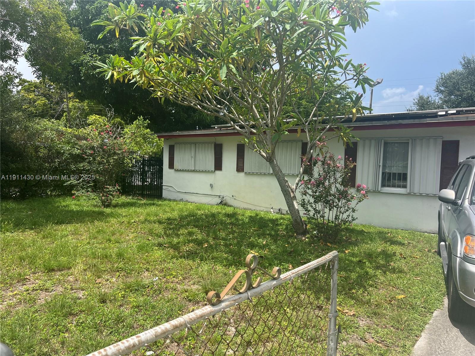 ANDERSON HEIGHTS - Residential