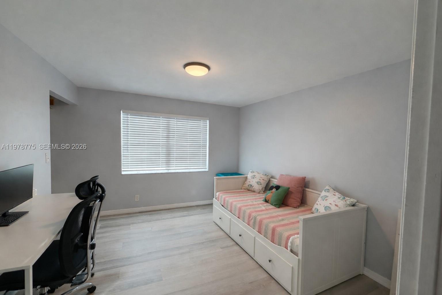 APPLE CREEK - Residential