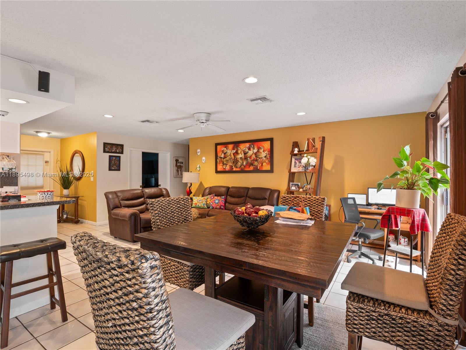 COUNTRY WALK SEC 2 - Residential