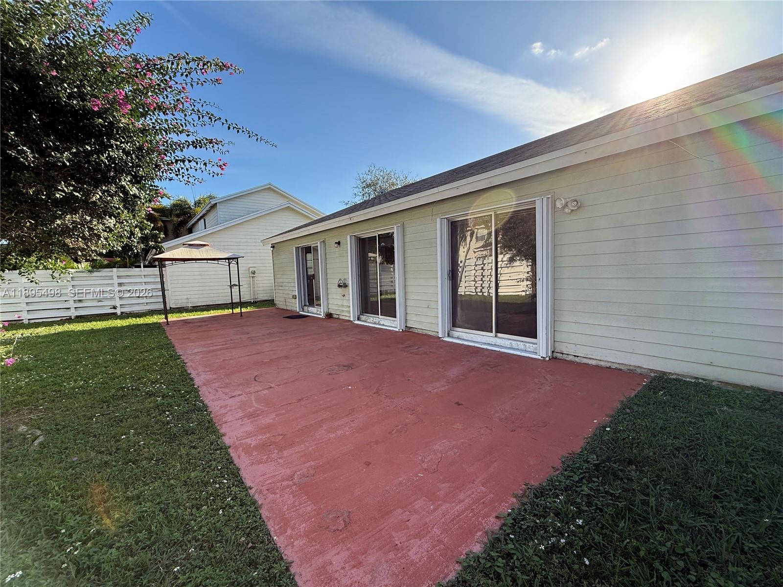 COUNTRY WALK SEC 2 - Residential