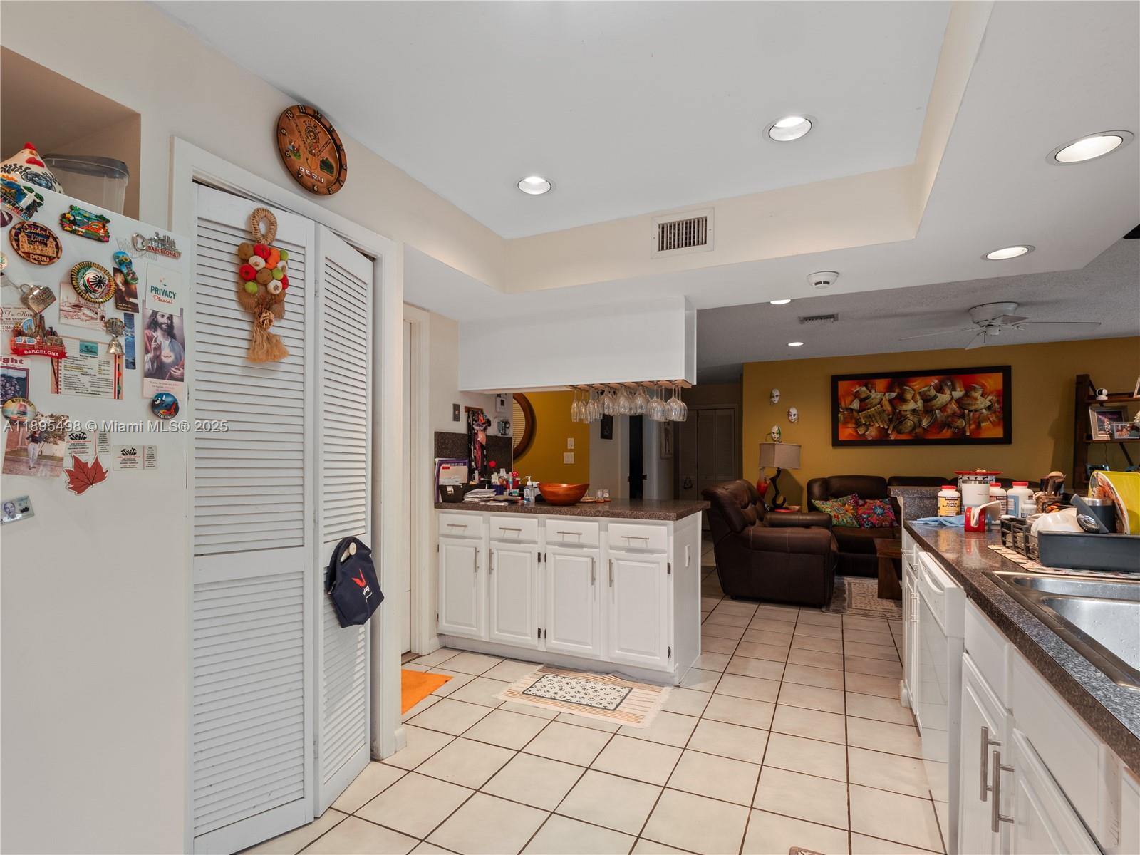 COUNTRY WALK SEC 2 - Residential