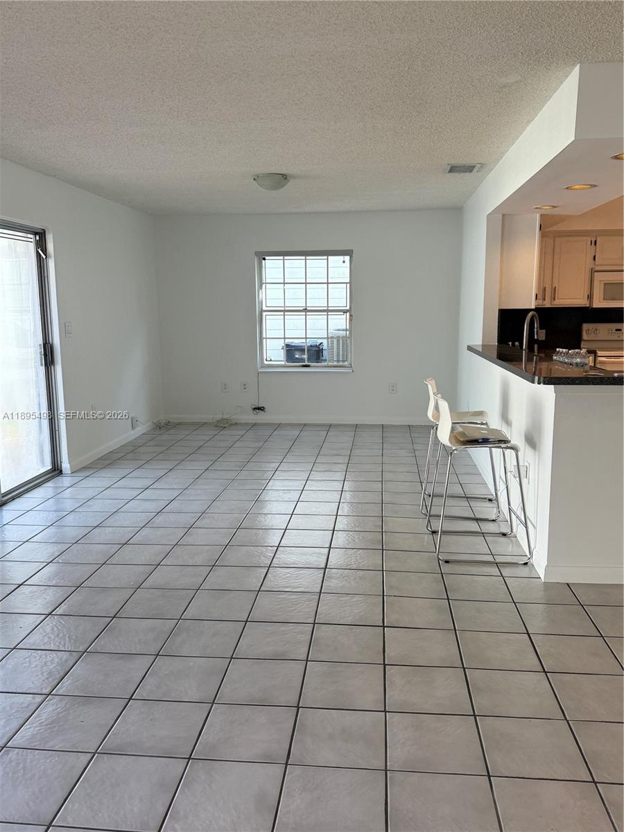 COUNTRY WALK SEC 2 - Residential