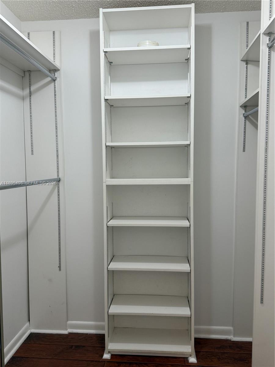 COUNTRY WALK SEC 2 - Residential