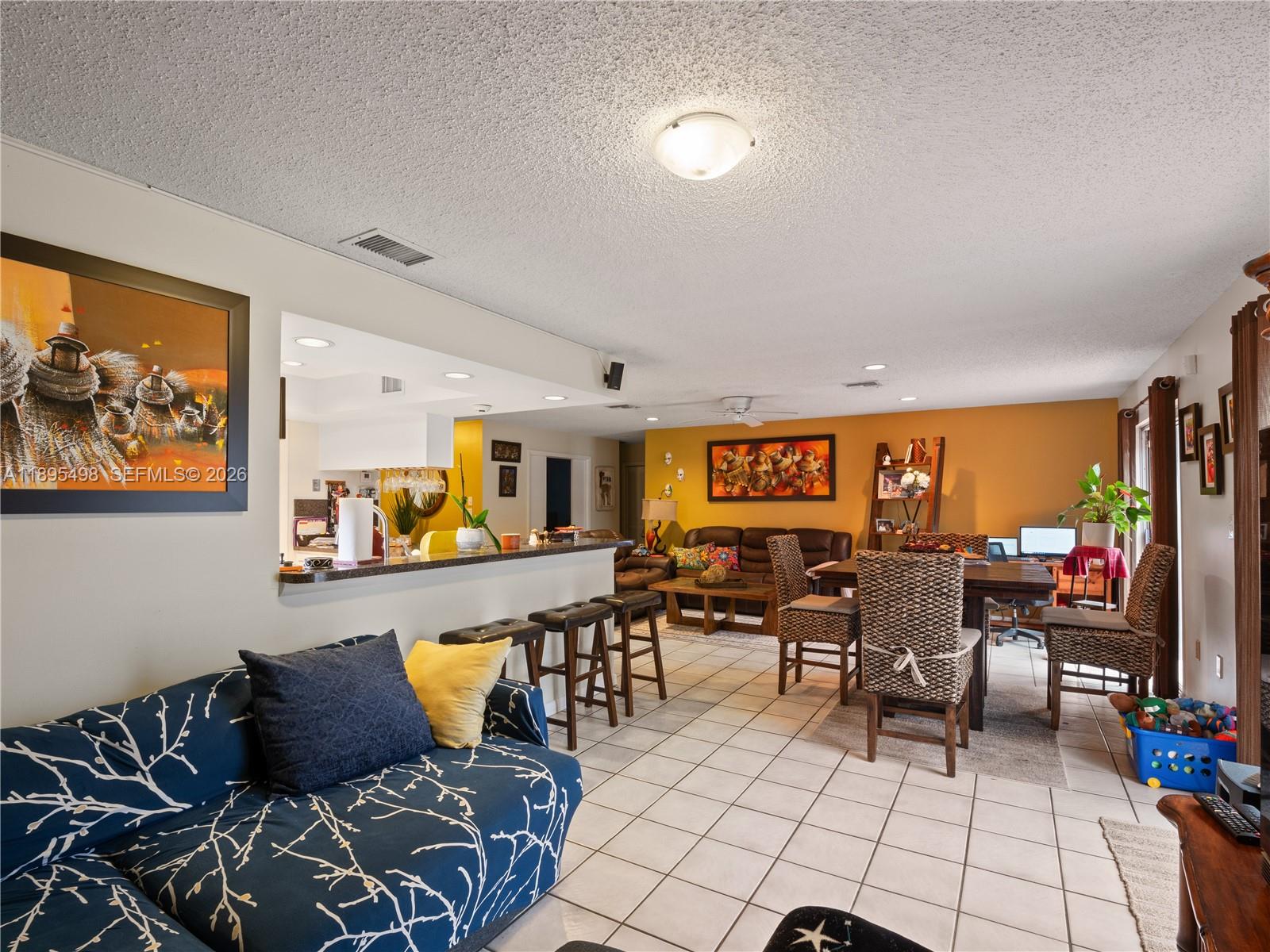 COUNTRY WALK SEC 2 - Residential