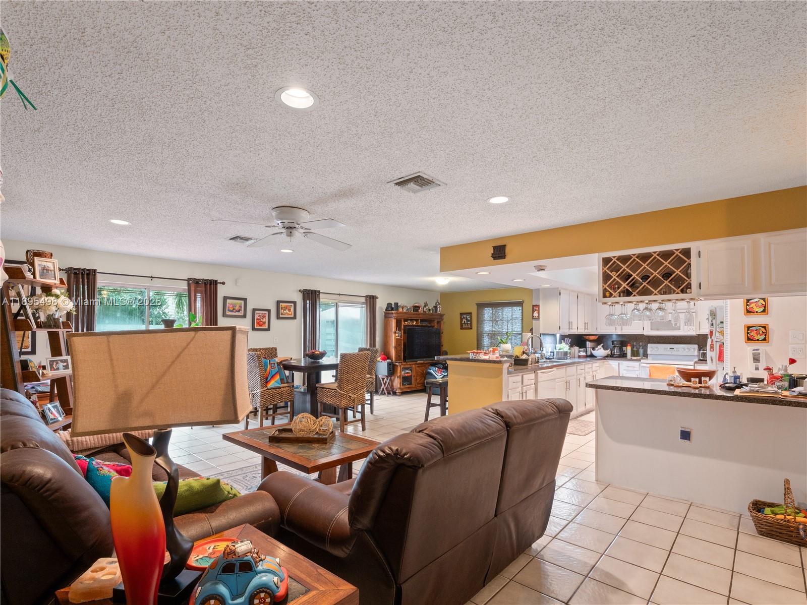 COUNTRY WALK SEC 2 - Residential