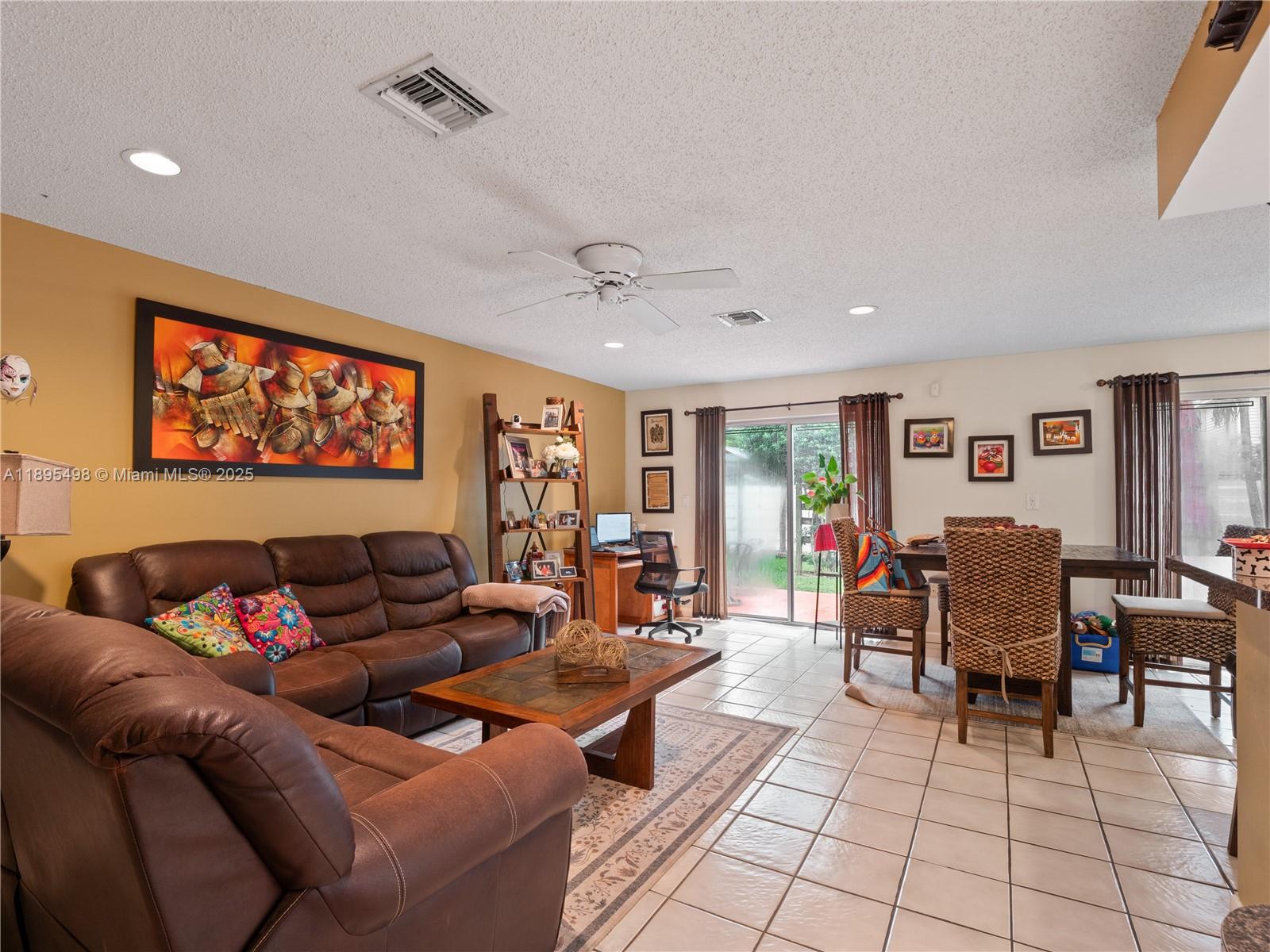 COUNTRY WALK SEC 2 - Residential