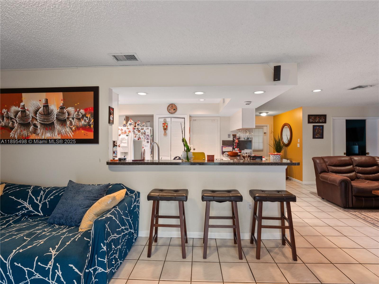 COUNTRY WALK SEC 2 - Residential