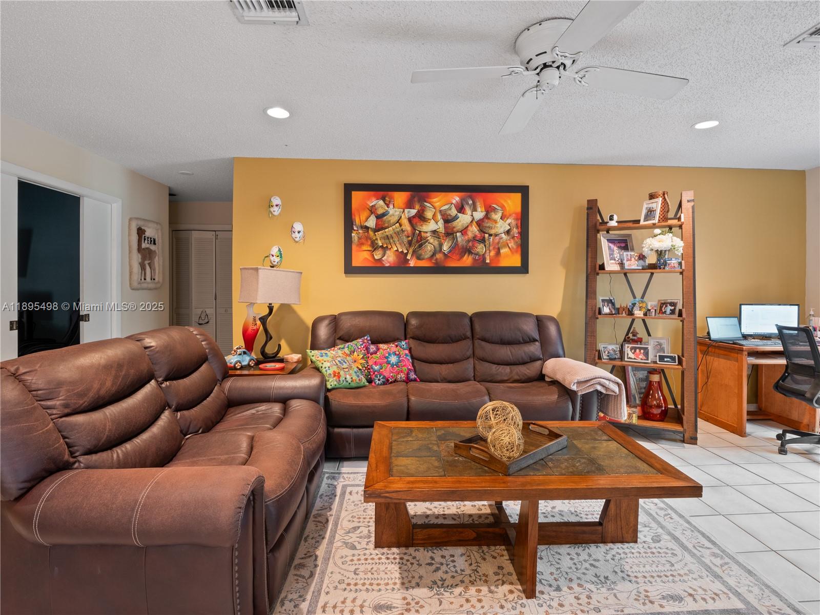 COUNTRY WALK SEC 2 - Residential