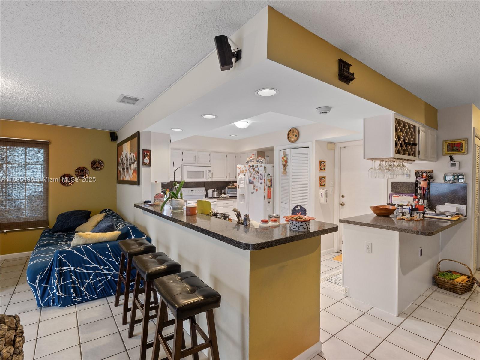 COUNTRY WALK SEC 2 - Residential