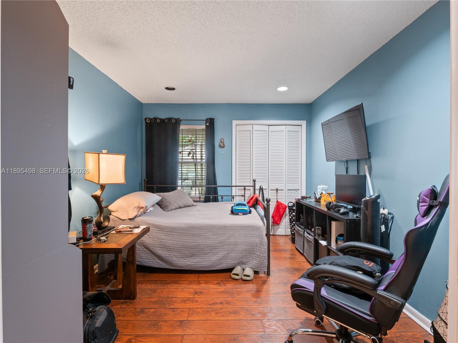 COUNTRY WALK SEC 2 - Residential