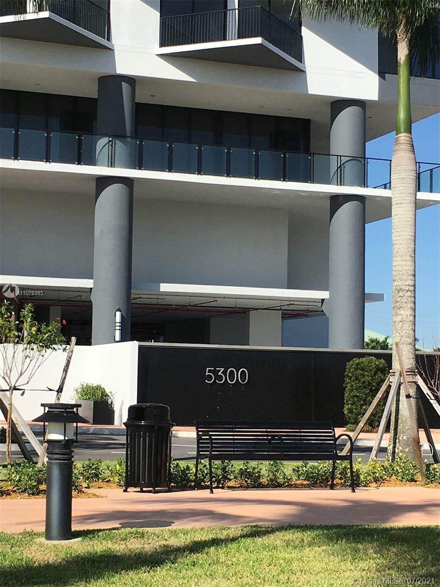 5252 PASEO CONDO - Residential
