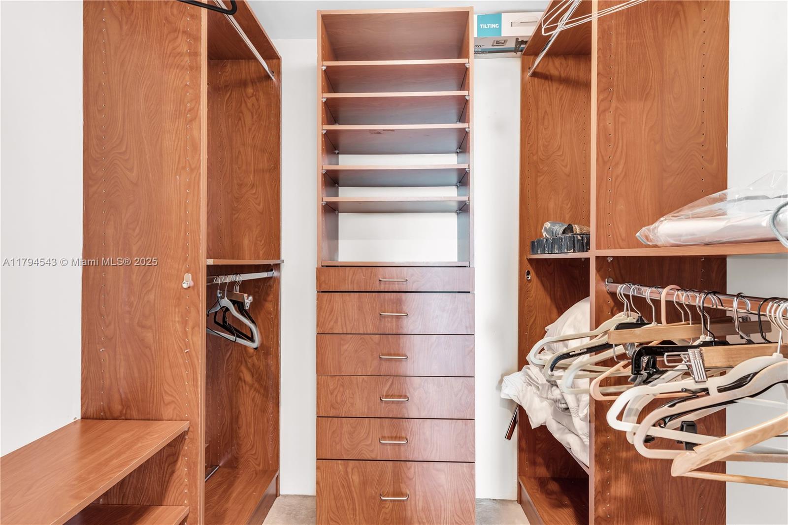 BEACH CLUB TWO CONDO - Residential Lease