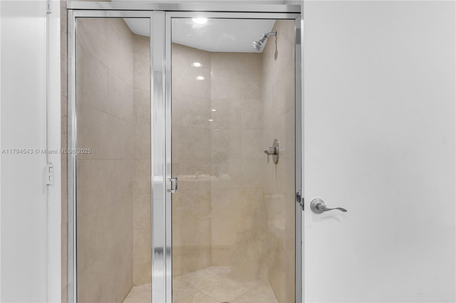 BEACH CLUB TWO CONDO - Residential Lease