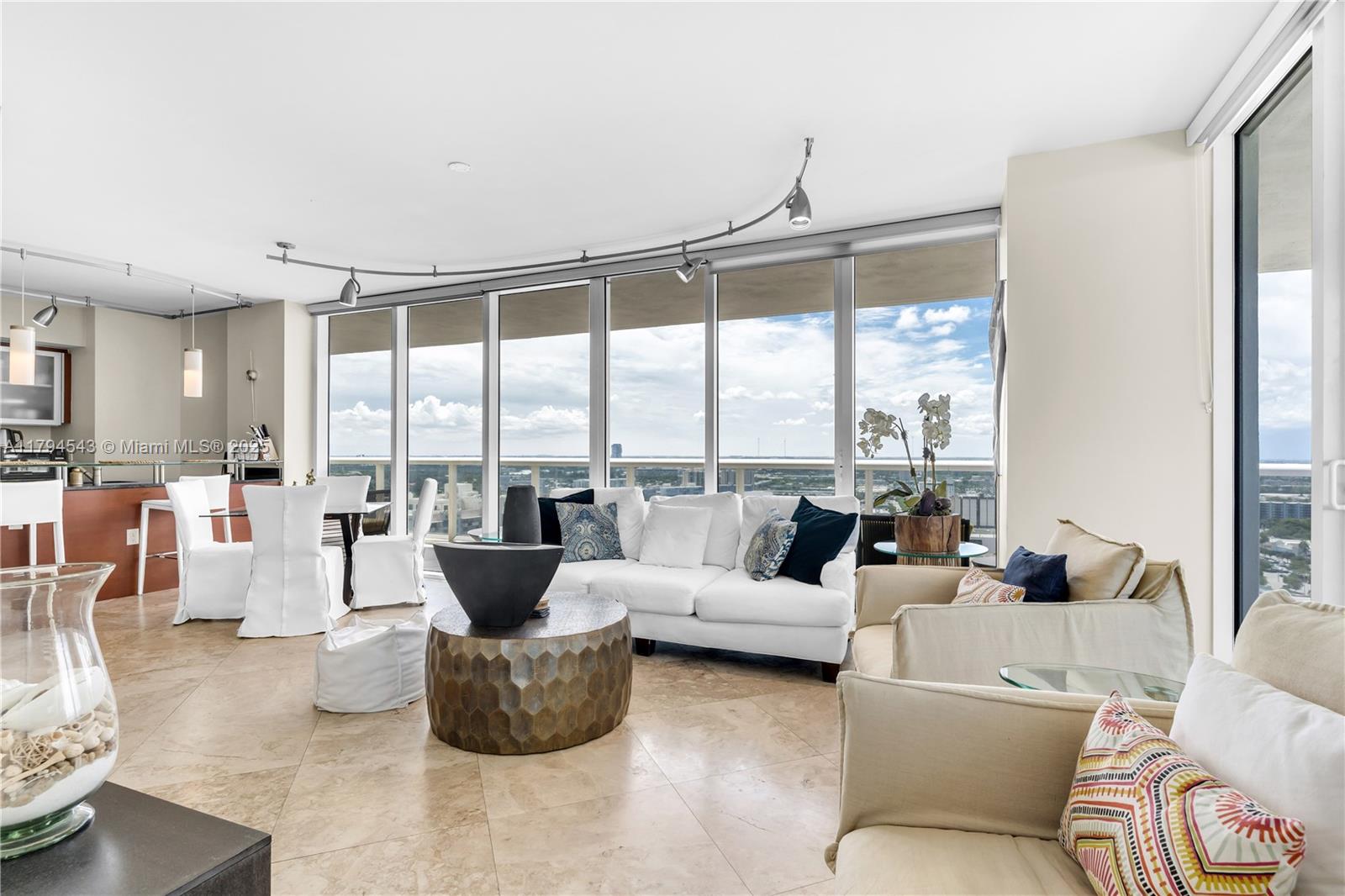 BEACH CLUB TWO CONDO - Residential Lease