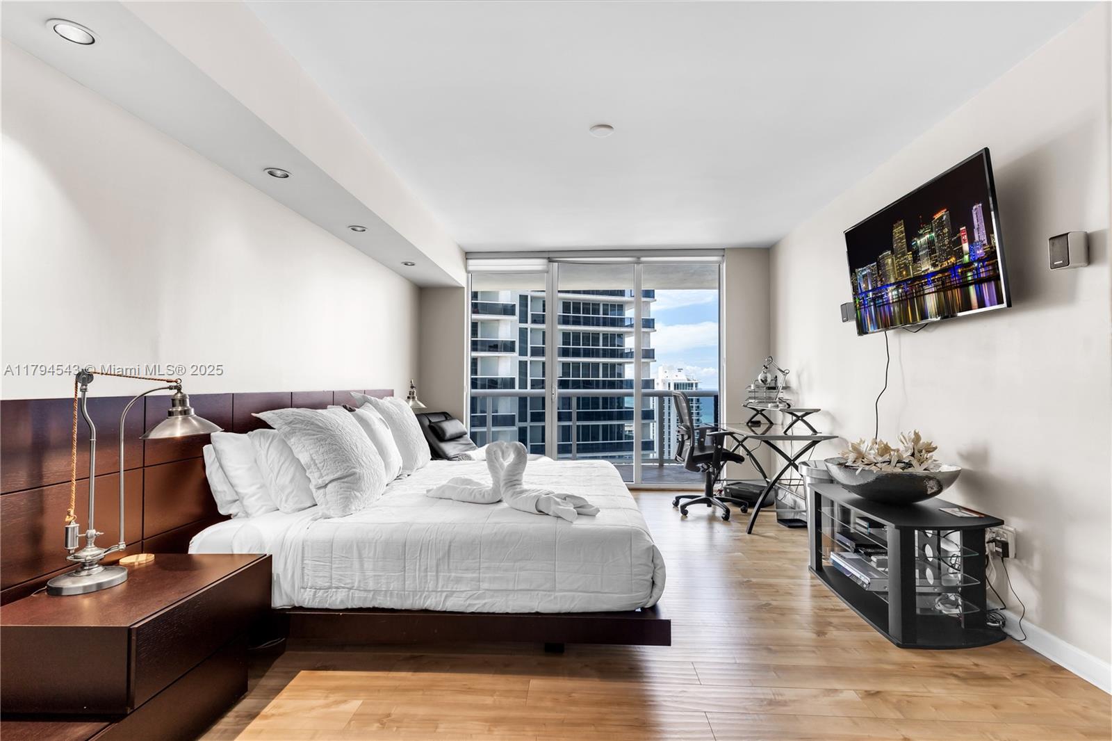 BEACH CLUB TWO CONDO - Residential Lease