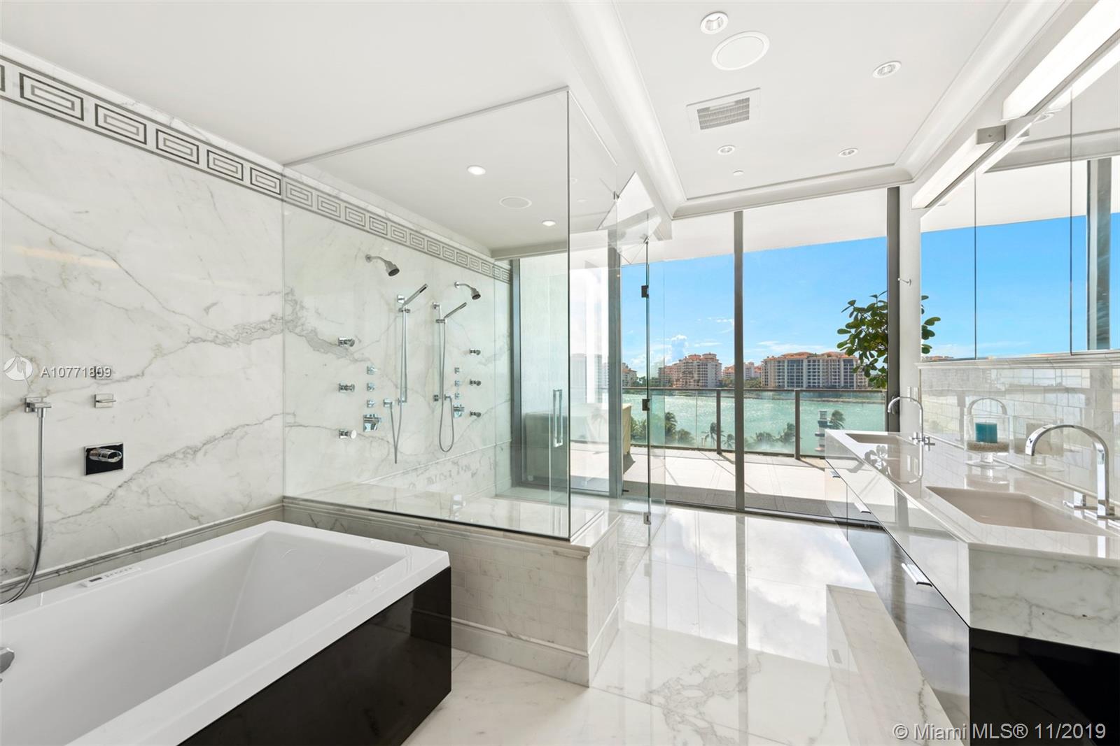 APOGEE CONDO - Residential