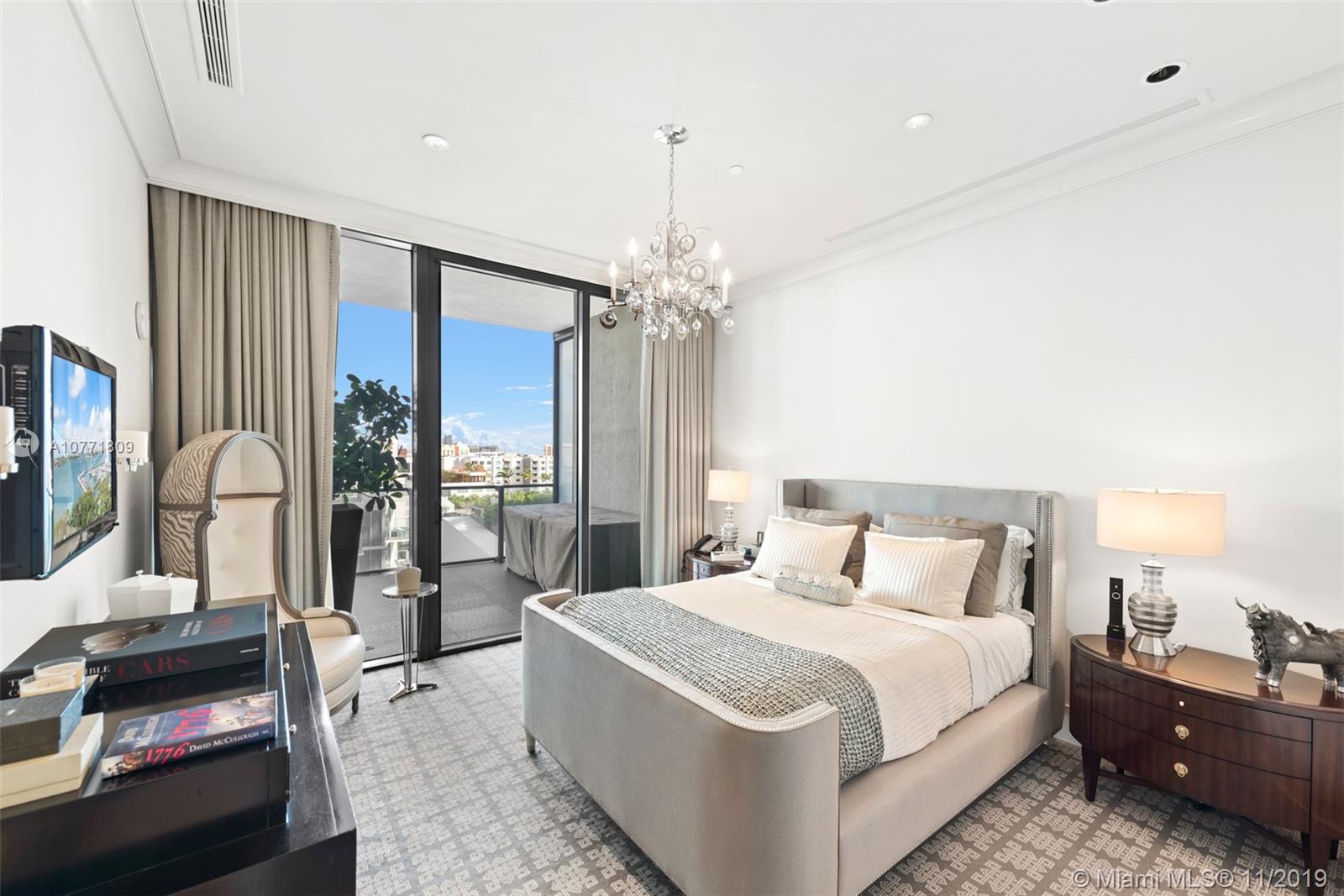 APOGEE CONDO - Residential