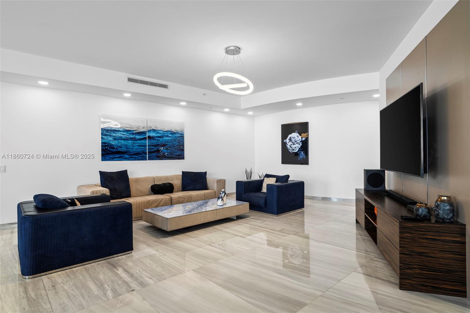 18555 COLLINS AVENUE COND - Residential Lease