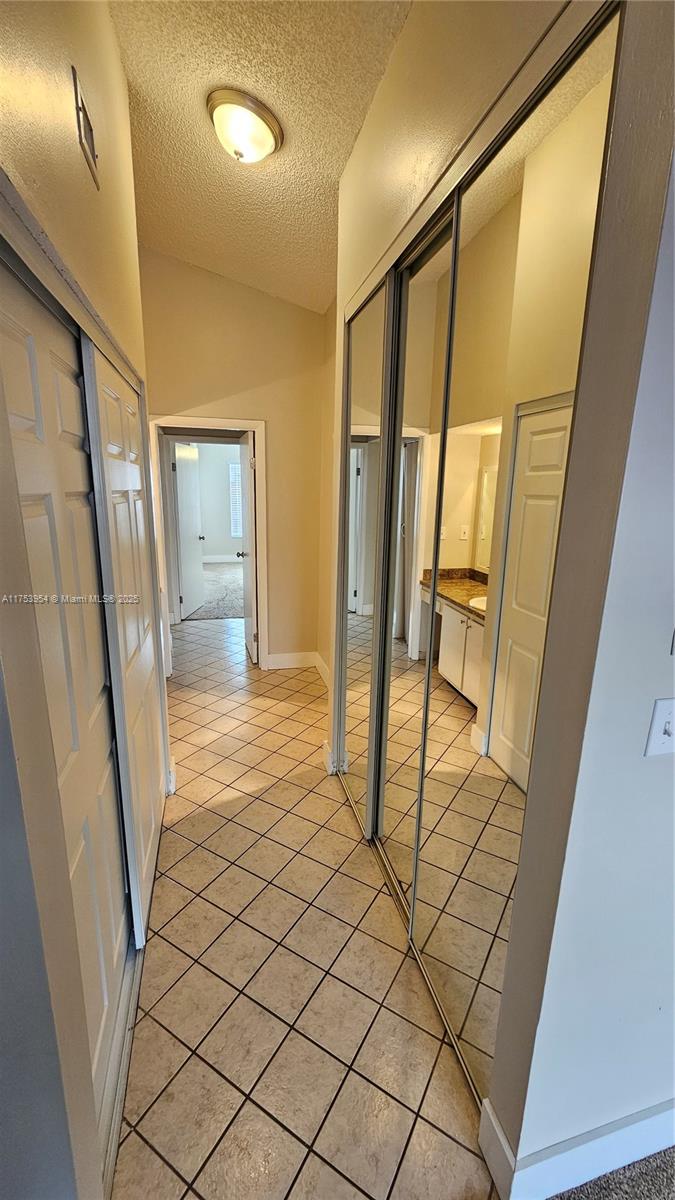 OMEGA VILLAS 3 CONDO - Residential