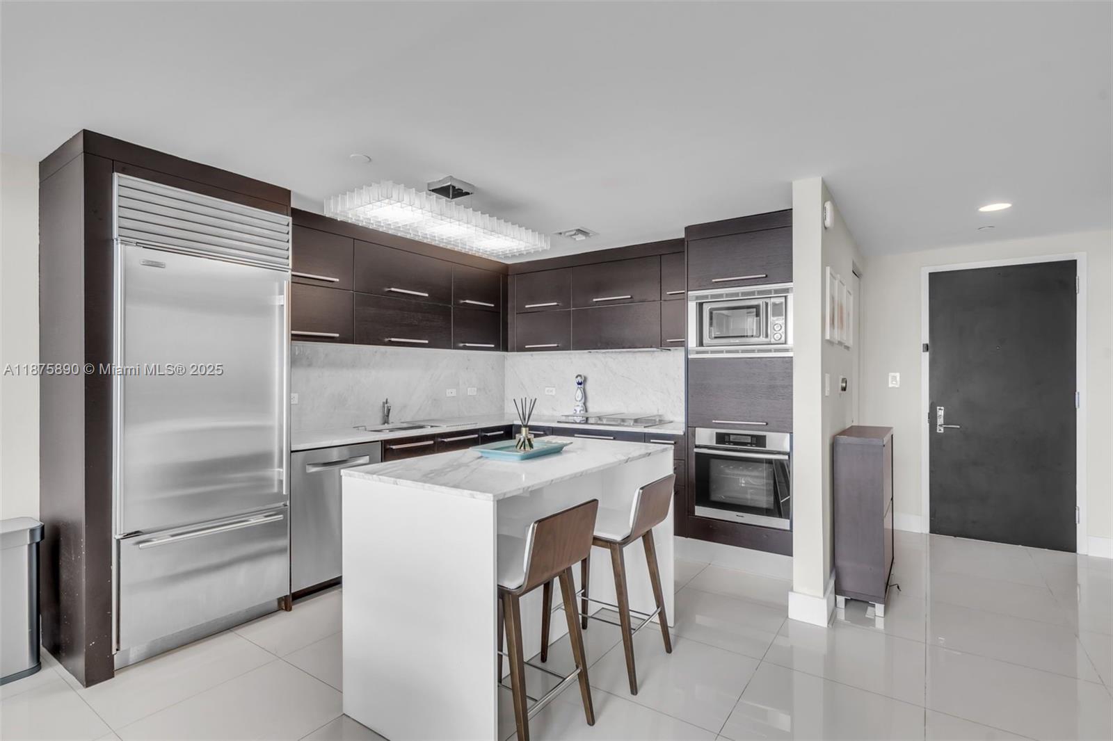 900 BISCAYNE BAY CONDO - Residential