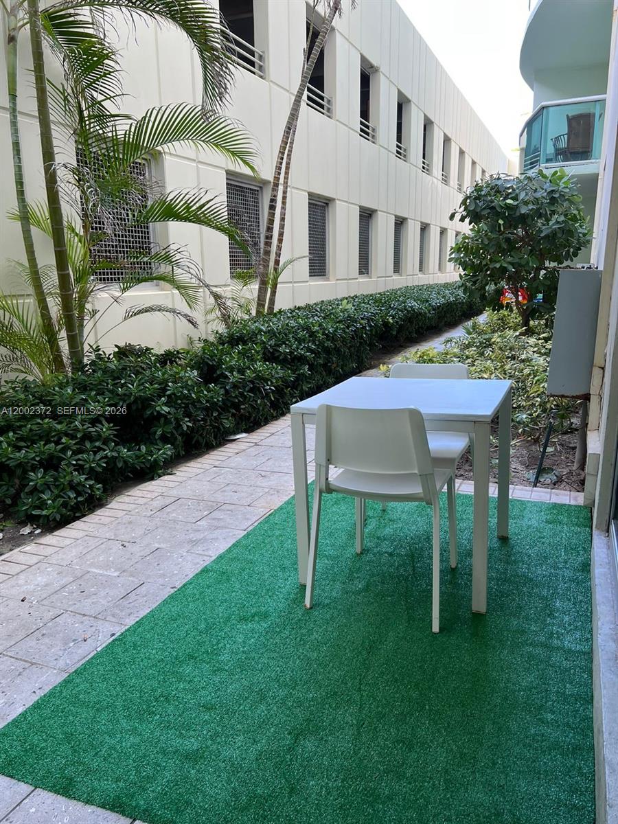 TIDES ON HOLLYWOOD BEACH - Residential