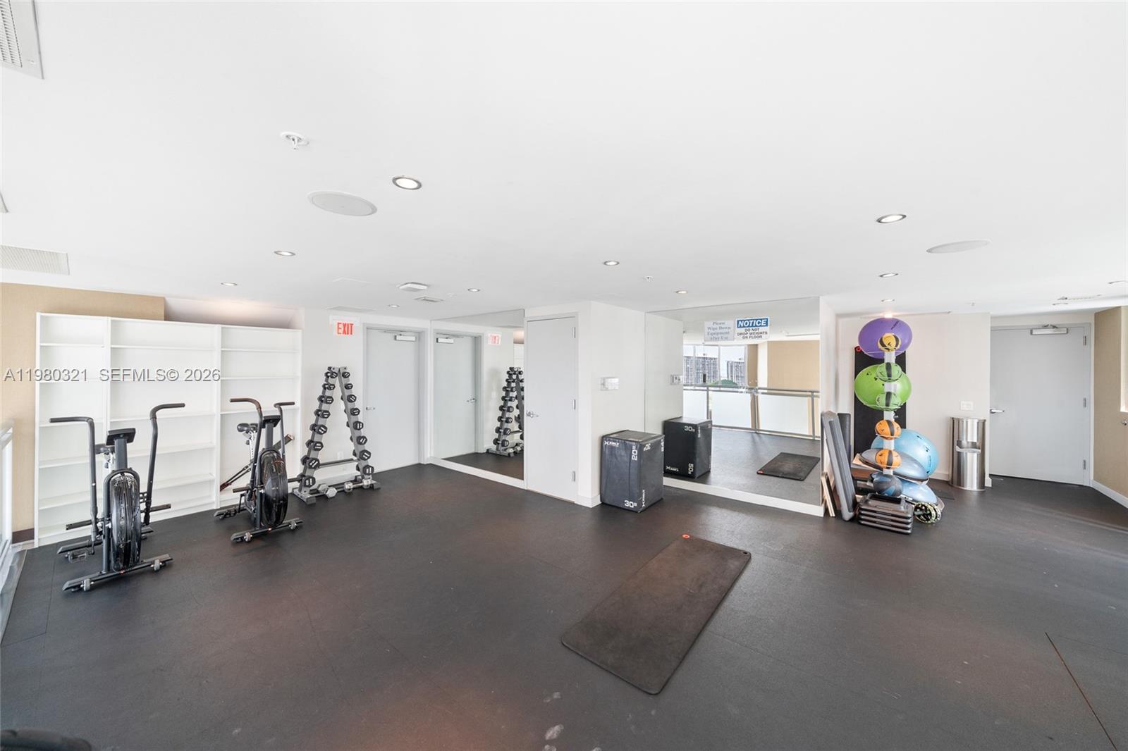 INFINITY AT BRICKELL COND - Residential