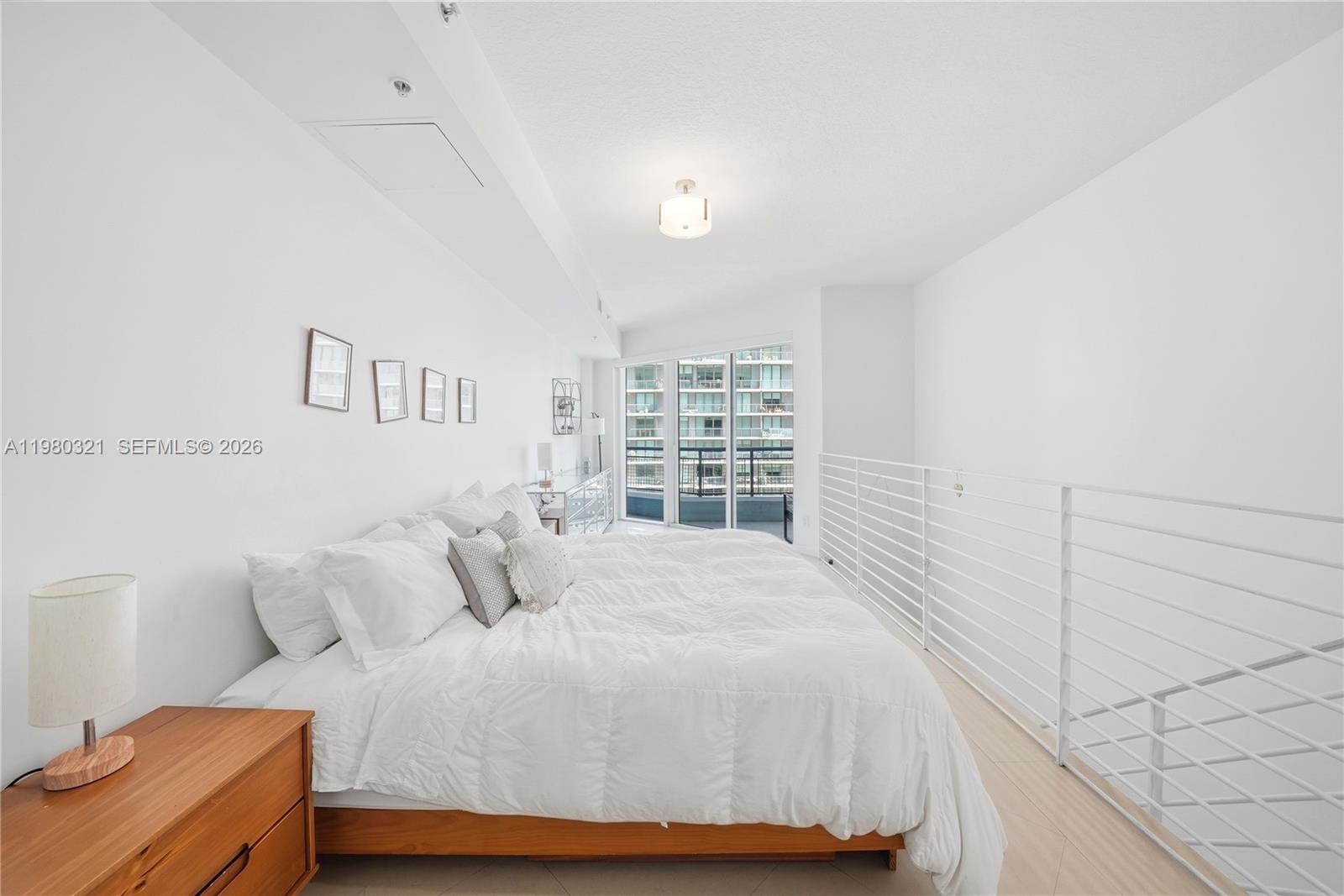 INFINITY AT BRICKELL COND - Residential