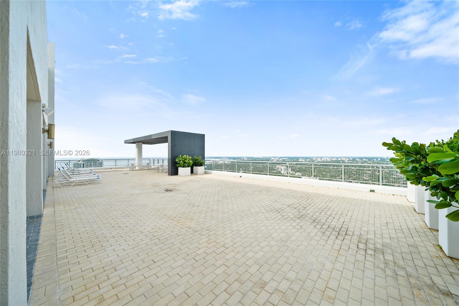 INFINITY AT BRICKELL COND - Residential