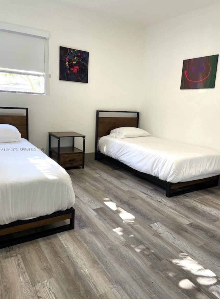 LAKE FOREST SEC 4 - Residential Lease