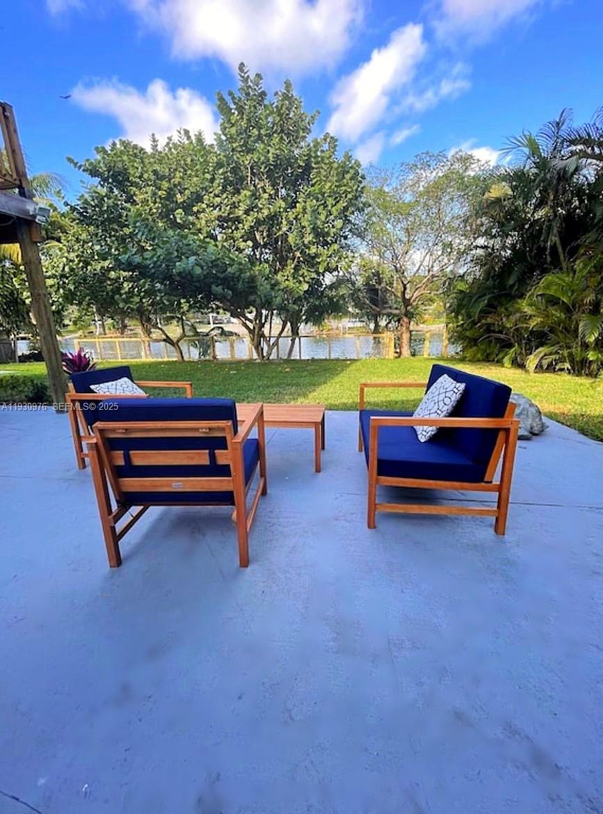 LAKE FOREST SEC 4 - Residential Lease