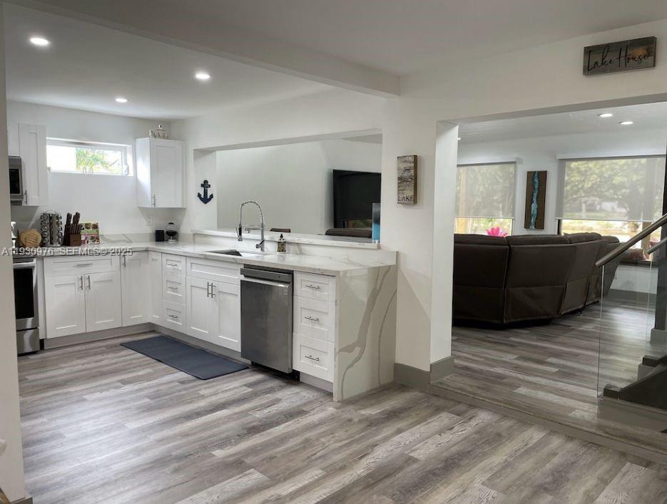 LAKE FOREST SEC 4 - Residential Lease