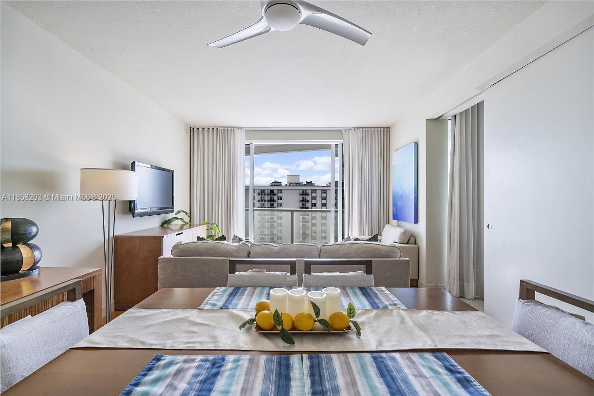 FORT LAUDERDALE RESIDENCE - Residential