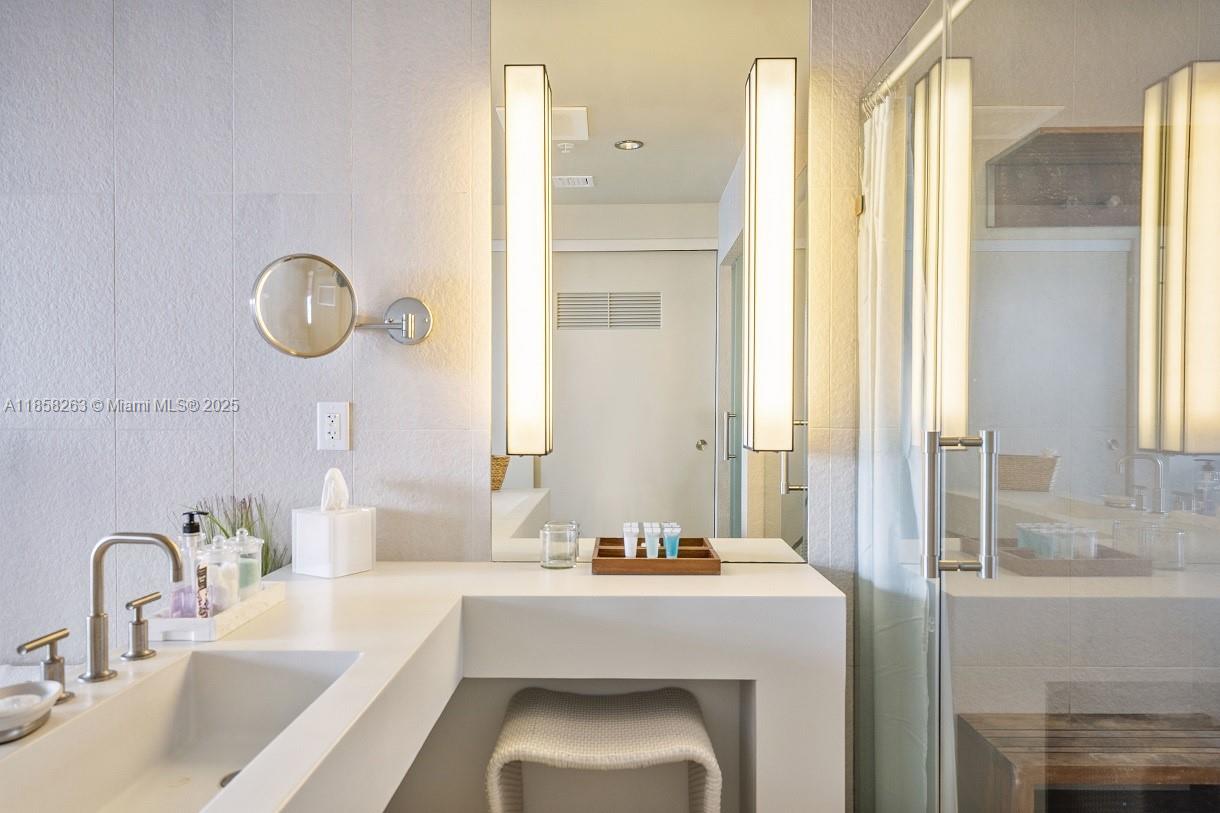 FORT LAUDERDALE RESIDENCE - Residential