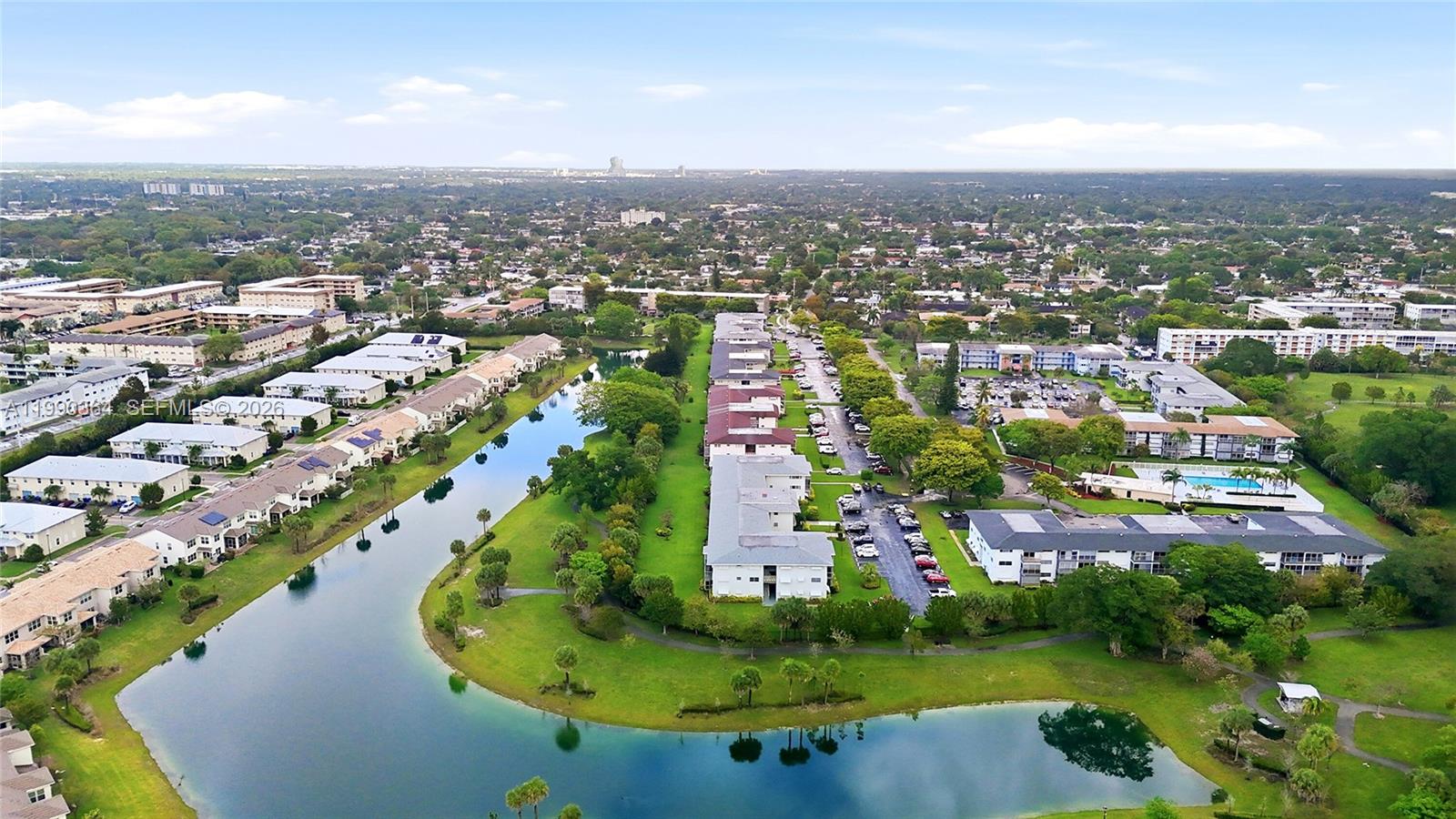 HILLCREST COUNTRY CLUB AP - Residential