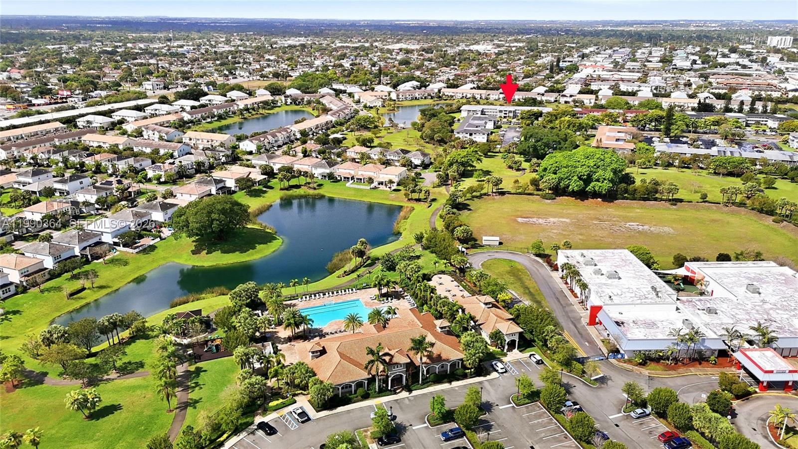 HILLCREST COUNTRY CLUB AP - Residential