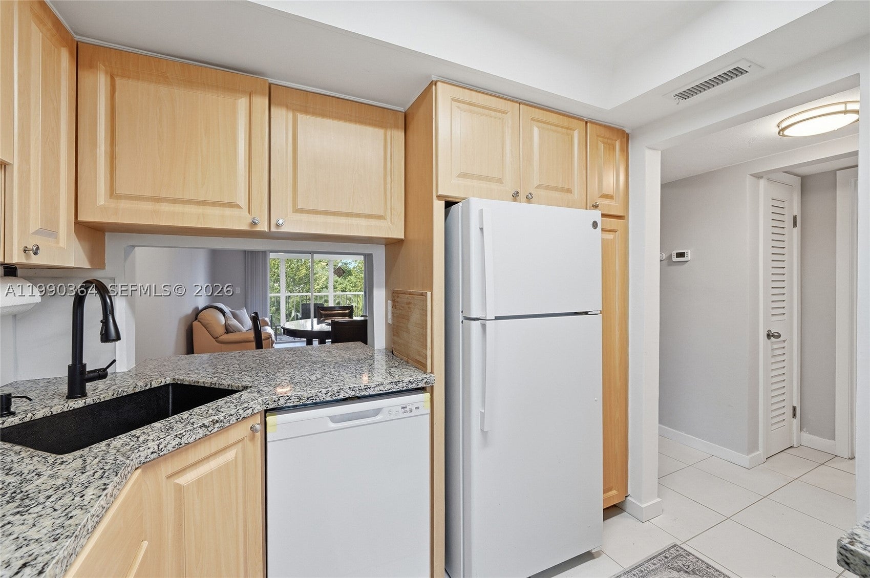 1200 Hillcrest Ct 306
