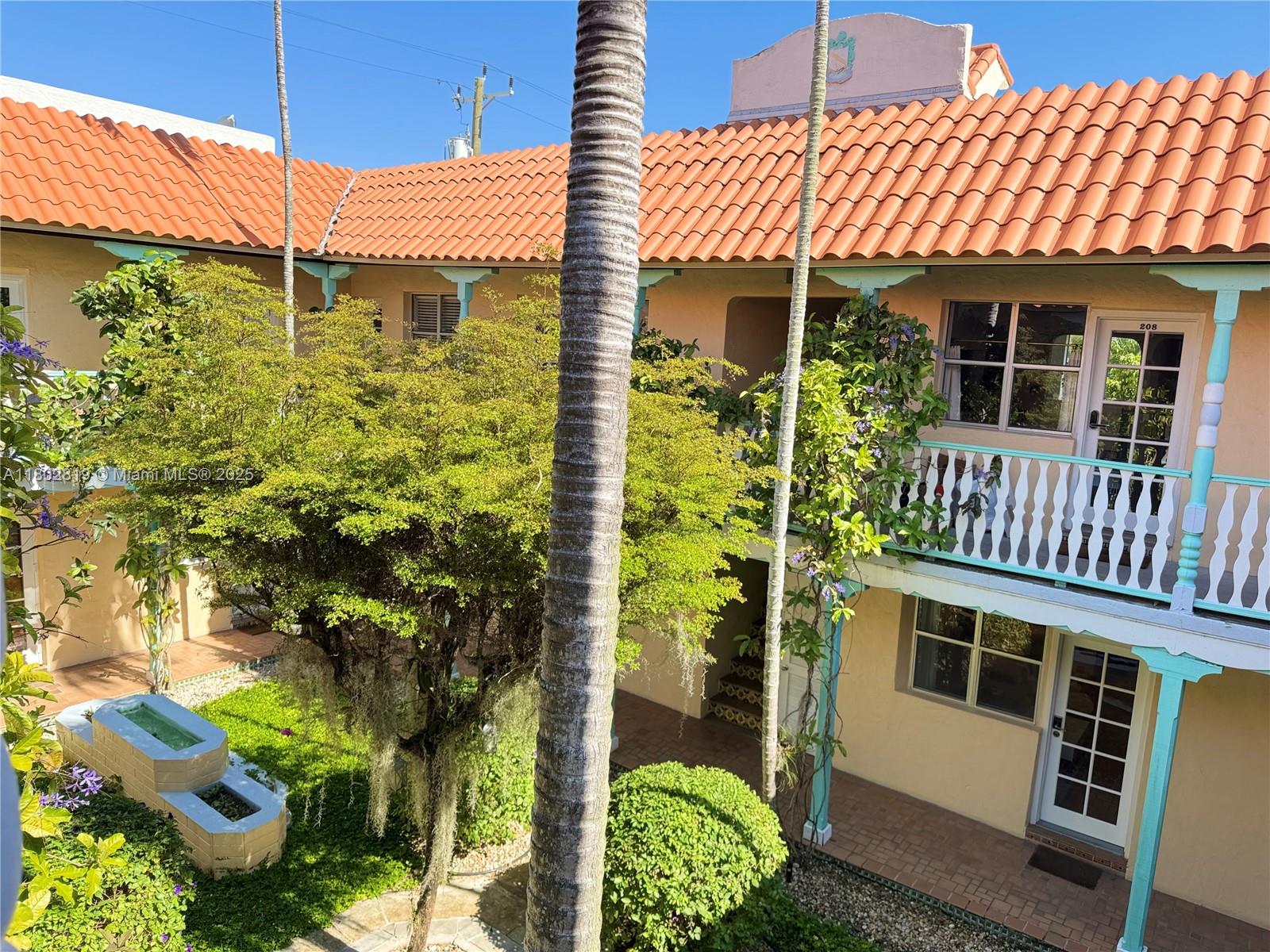 Rental Property at 736 13th St 213, Miami Beach, Miami-Dade County, Florida - Bedrooms: 1 
Bathrooms: 1  - $2,400 MO.