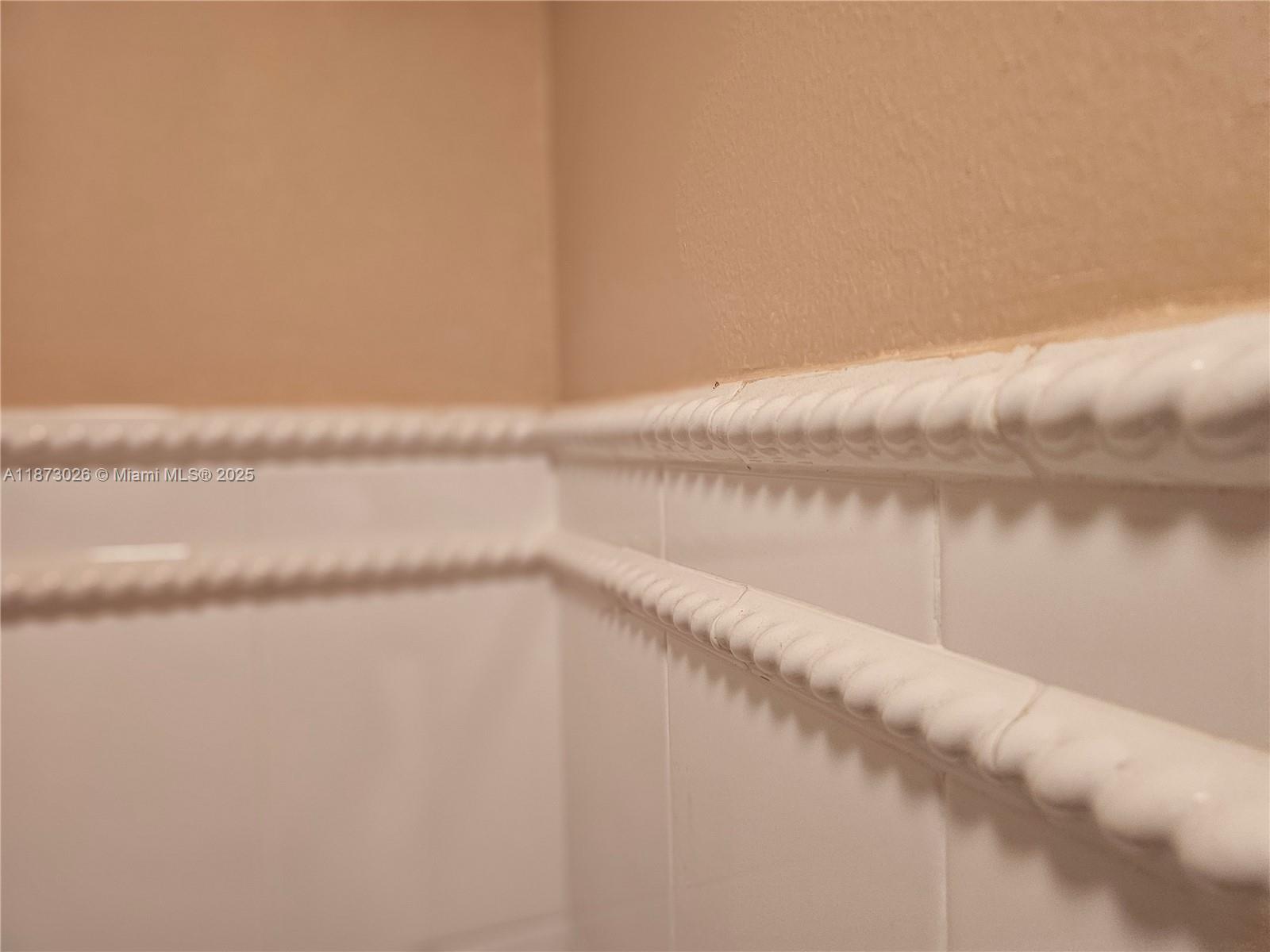 BISCAYA IV CONDO - Residential