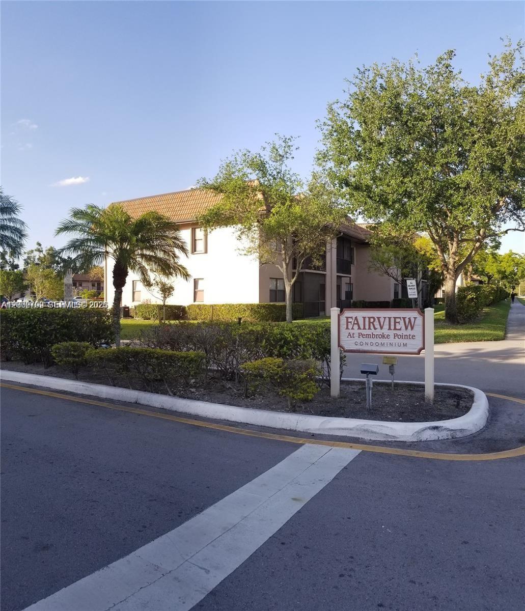 FAIRVIEW AT PEMBROKE POIN - Residential Lease