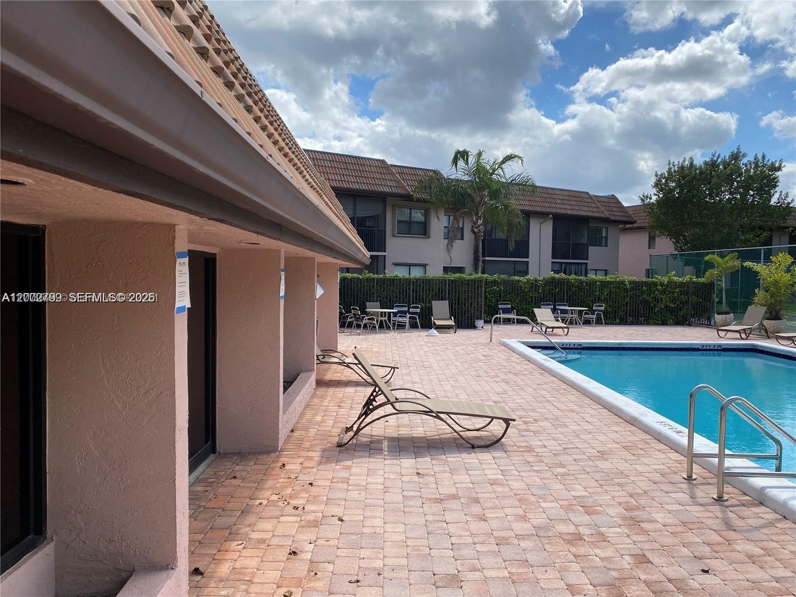 FAIRVIEW AT PEMBROKE POIN - Residential Lease