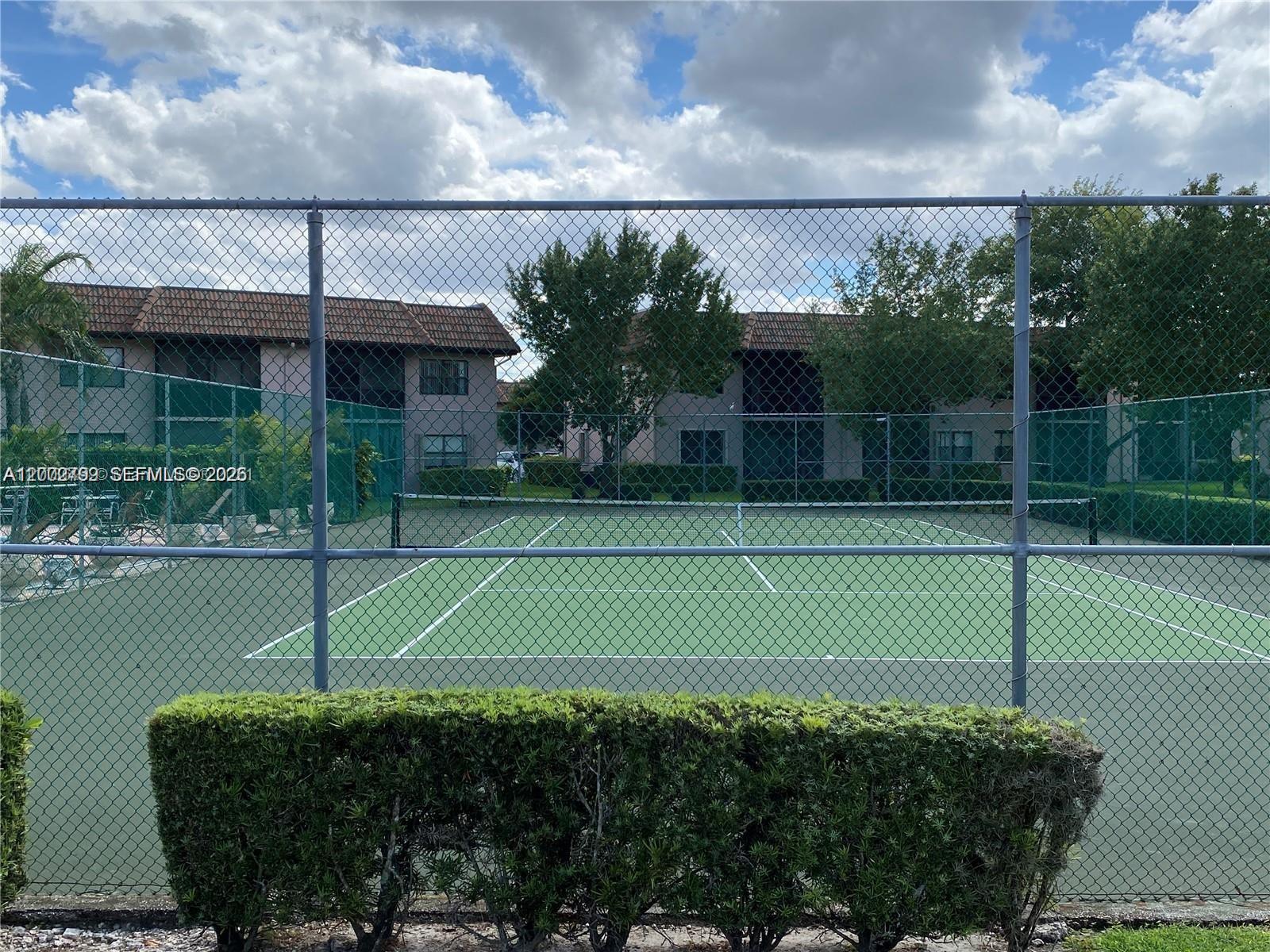 FAIRVIEW AT PEMBROKE POIN - Residential Lease